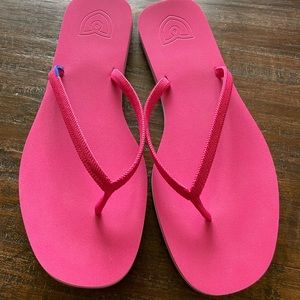 Rothy’s flip flops